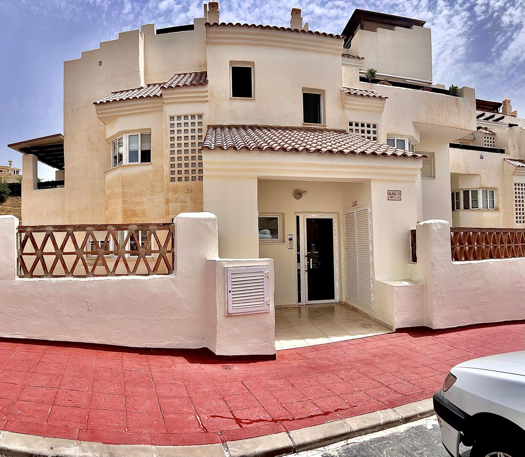 Beautiful Apartment With Pools, Playground And Paddle Tennis - Family Friendly And Near Vithas Hospital - Free Parking In Garage Беналмадена Екстериор снимка