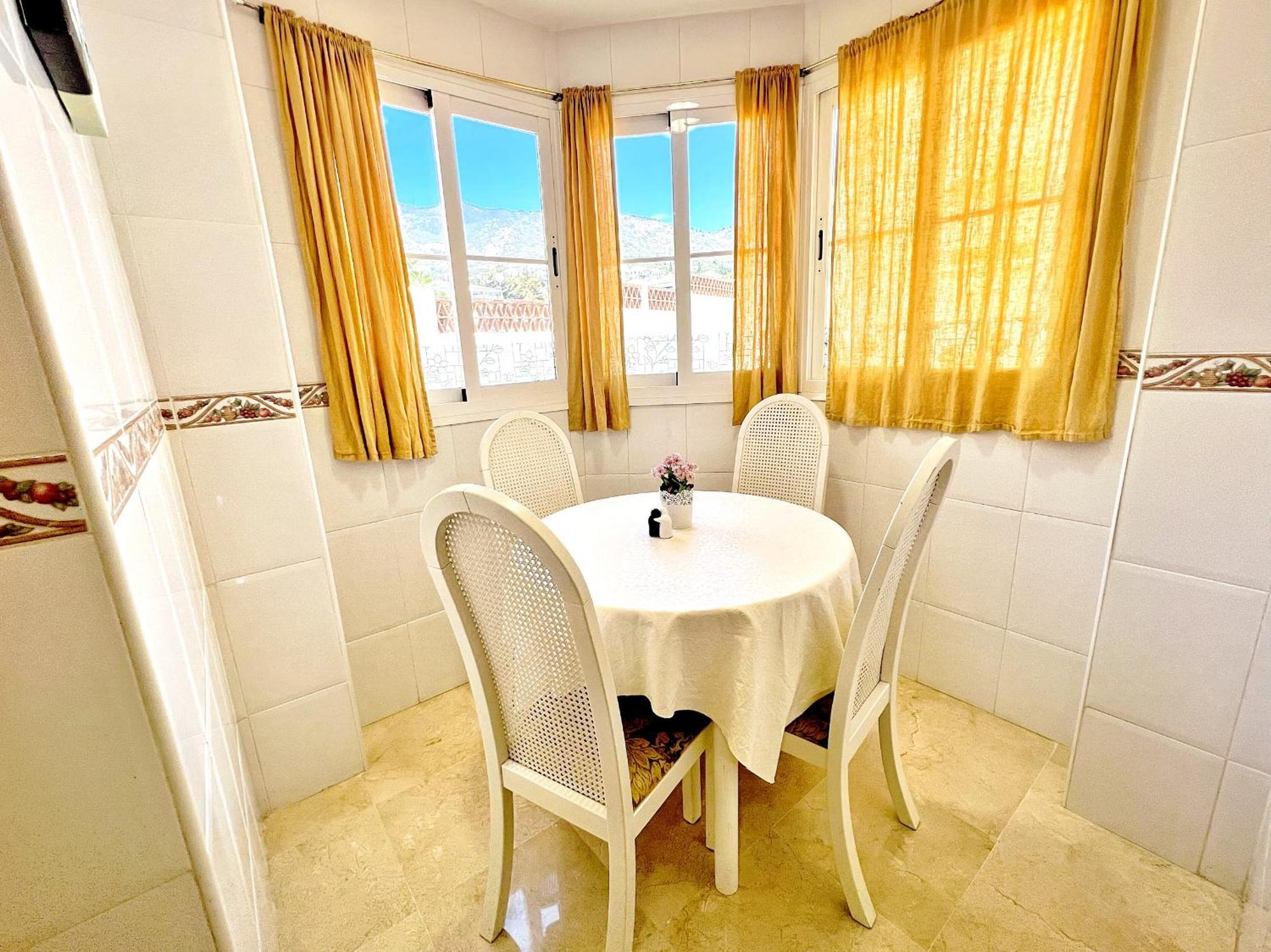 Beautiful Apartment With Pools, Playground And Paddle Tennis - Family Friendly And Near Vithas Hospital - Free Parking In Garage Беналмадена Екстериор снимка