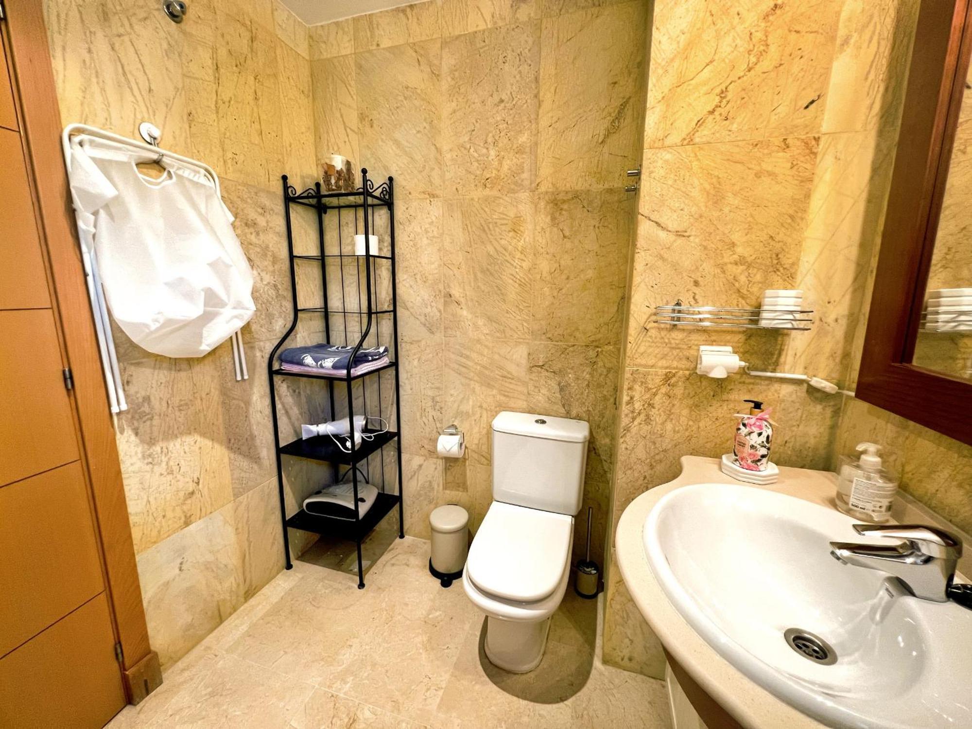 Beautiful Apartment With Pools, Playground And Paddle Tennis - Family Friendly And Near Vithas Hospital - Free Parking In Garage Беналмадена Екстериор снимка
