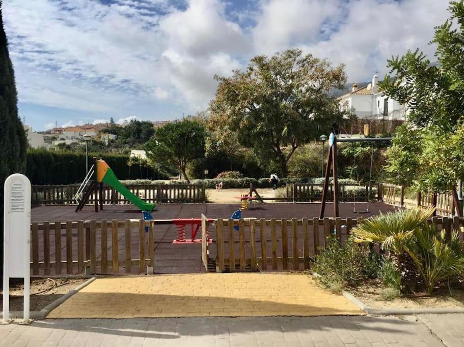 Beautiful Apartment With Pools, Playground And Paddle Tennis - Family Friendly And Near Vithas Hospital - Free Parking In Garage Беналмадена Екстериор снимка